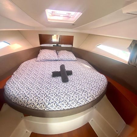 Une Nuit Insolite Sur Un Bateau Linge Et Menage Inclus - Boat Paradise La Rochelle La Rochelle  Exterior foto